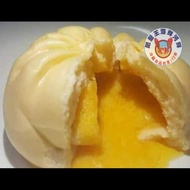 咸蛋流沙包 (6粒)SALTED EGG LIU SHA PAU (6 PCS)