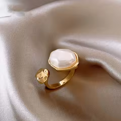 Vintage White Imitation Pearl Oval Open Rings For Women 2025 New Fashion Metal Irregular Geometric P