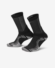 Nike Dri-FIT 跑步中筒襪