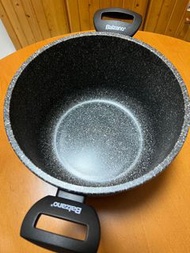 24cm 不黏雙耳煲 意大利製造