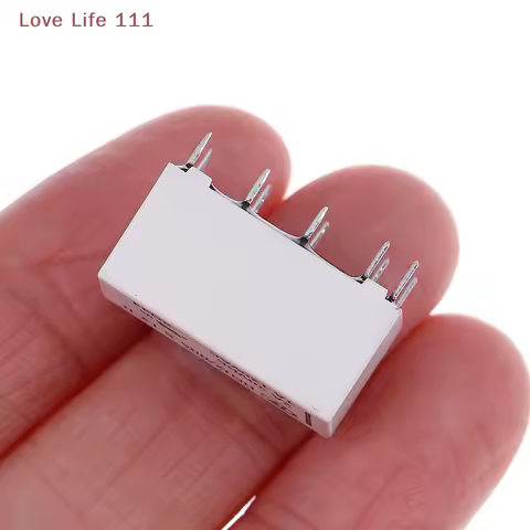 New 5V coil bistable latching relay DPDT 30VDC 2A 1A 125VAC HFD2/005-S-L2-D realy