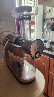 飛利浦（Philips）慢磨榨汁機 HR1932