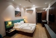 Hotel Midas Inn