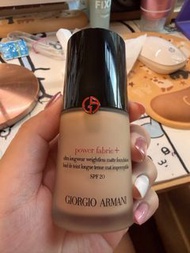 Giorgio Armani Power Fabric+ 持久啞緻粉底液