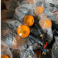 Electric vehicle front turn signals 133S, 133M orange turn signals 9 (1 pair on both sides)