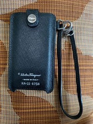 近全新正品-ferragamo iPod (AirPods iPad iPhone )保護套 皮套 卡套 萬用夾 卡夾 信用卡套 皮夾 錢包 吊飾 鑰匙圈