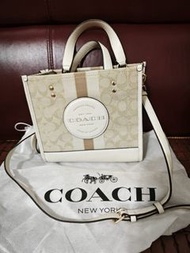 COACH Dempsey Tote 22