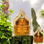 ⭐人缘桃花至尊，迷倒千军坤平！🌟  想要事业顺风顺水❓想要异性缘滚滚而来❓别犹豫！“迷倒千军坤平”泰国天王级高僧-龍婆年的限量佛牌，帮你改变一切！💪