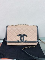 Chanel filigree flap bag / woc 米色荔枝牛皮鏈條包
