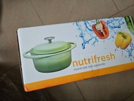 Nutrifresh 鑄鐵圓形燉鍋