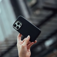 iPhone 15系列 Lyden 耐刮皮革磁吸手機殼-黑