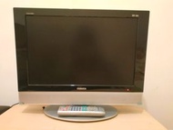 Malata 電腦顯示器，可播放DVD , 可使用USB  及收看衛視