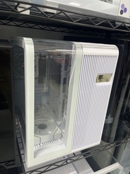 大量電腦機箱 Computer Case 玻璃海景房