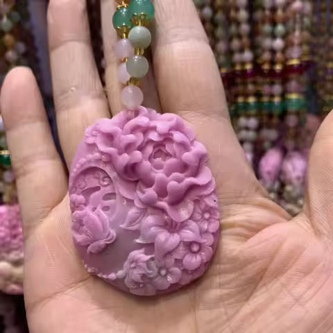 Natural Colorful Old Mineral Salt Source Agate Nine-tailed Fox Pendant Full of Meat Candy Color Chai