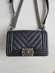 Chanel Boy 20 caviar
