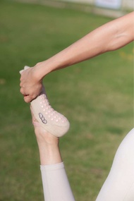 ROVA - Blush Terrain grip socks (pilates socks/ถุงเท้าพิลาทิส)