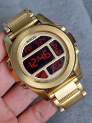 Đồng hồ nam Nixon mặt điện tử đỏ chạy pin hàng Si