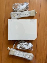 Wii主機連雙手掣+wii fit board+3隻game