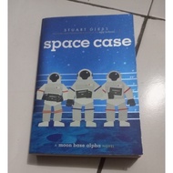 STUART GIBBS SPACE CASE
