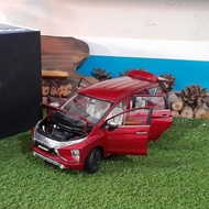 Diecast Miniatur Mitsubishi Xpander Ultimate merah skala 1:18