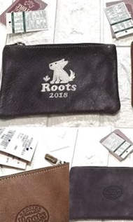 roots 2018紀念款灰色小狗錢包