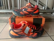 sepatu badminton prowin