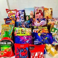 Sharp 3D printed pillows - diverse designs