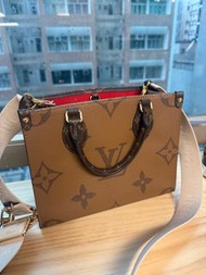Louis Vuitton OnTheGo PM