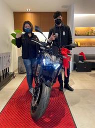 敏傑康妮 賀交車! 恭喜黃帥哥 入手 2021 Kawasaki Z900 四缸街車 紅牌擋車 零利率