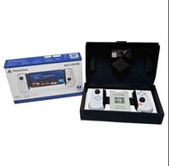 PlayStation edition ( Backbone ) colour white/black