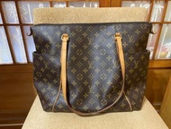 LV 路易威登 精品包 名牌包 奢華包 肩背包 女用包 二手 9成新 購於關島LV專賣店