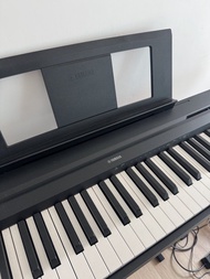 【出售】Yamaha P-45B 88鍵電鋼琴 / 數位鋼琴 (黑色)  (極新淨)