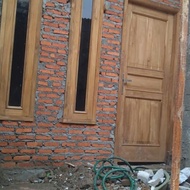 2 unit kusen/pintu dan 2 unit kusen/ jendela kayu jati