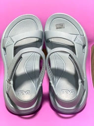 Teva 涼鞋