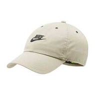 Nike Sportswear Heritage 86 Futura Hat Sports Cap, Soft Top With Lettering, Cotton Baseball Cap, Uni