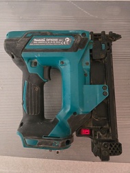 Makita 牧田 無繩釘槍 DFN350