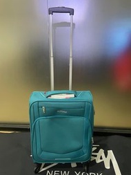 American Tourister 罕有湖藍色20吋布質行李箱 55 x 40 x 25cm  American Tourister 20 inch cabin size  luggage