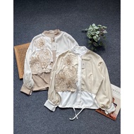 JENNARANA - Floresia Blouse || / Blouse 3D embroidered linen Blouse