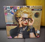 全新 （現貨）Madonna-Finally Enough Love: 50 Number Ones - The Rainbow Edition Boxset( 6 color vinyl )經The