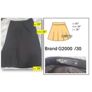 G2000 Skirt Black The Fabric Is Light And Flowing.