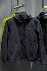ARCTERYX 女裝正品 💥限量優惠💥 gamma mx 內層搖粒絨 薄層鎖温防風防水透氣 戶外防小雨行山外套 全新每碼少量賣完冇補貨 (官網售約HK$3200) 👉黑色/粉紅色/杏色 S-2XL碼