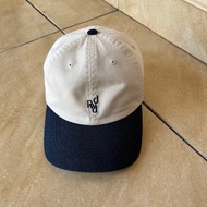 Simple 2-color Korean depound hat