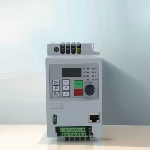 NFLIXIN 9600 VFD INVERTER, 220V Compatible, Offers 1.5KW, 2.2KW, 4KW, 5.5KW, 7.5KW Power Levels, Eff