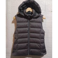UNIQLO streach down vest Hoodie Charcoal