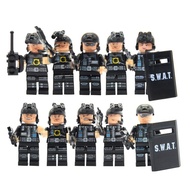 1351pcs Mainan Balok Bangunan Lego Model Helikopter / Kapal SWAT Team