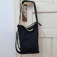 Exsport two way carry black totebag preloved