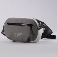 💥現貨💥 機能百搭防潑水 始祖鳥Arro多功能輕量休閒腰包|Arc'teryx Arro Waist Pack|