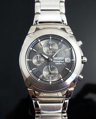 SEIKO WATCH 精工三眼計時100米銀灰面鋼帶運動石英腕錶 型號：SNA421P1【神梭鐘錶】