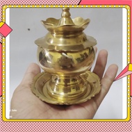 Bekas cincin tembaga.Hantaran perkahwinan.
