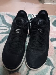 LBJ 20 black (size 46)